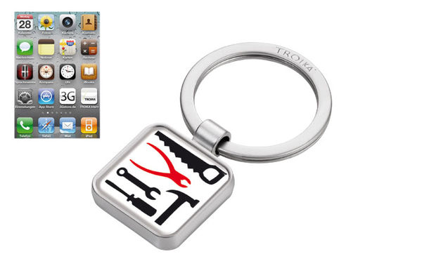 APP KEYRING A MAN'S WORLD