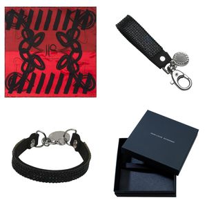 Set Jean-Louis Scherrer : Accroche-clefs + Foulard + Bracelet personnalisé 1